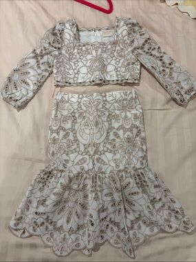 MARLO Girls White and Beige Lace Two-Piece skirt and top  Set